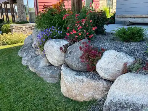 landscaping services Maple Heights-Lake Desire